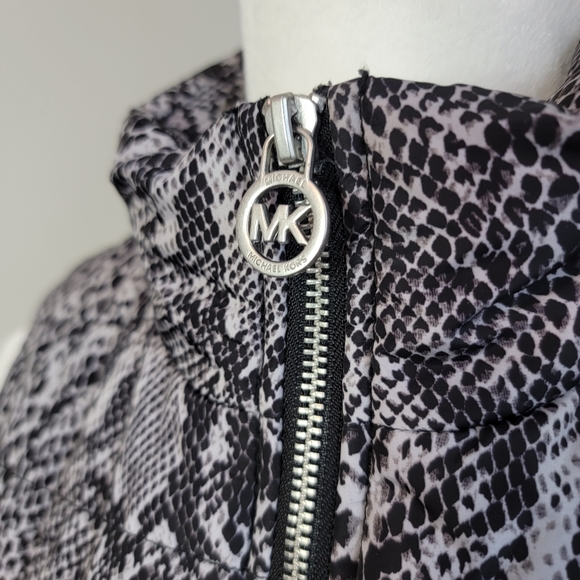 Michael Kors Snakeskin Pattern Puffer Vest - small - Picture 3 of 8